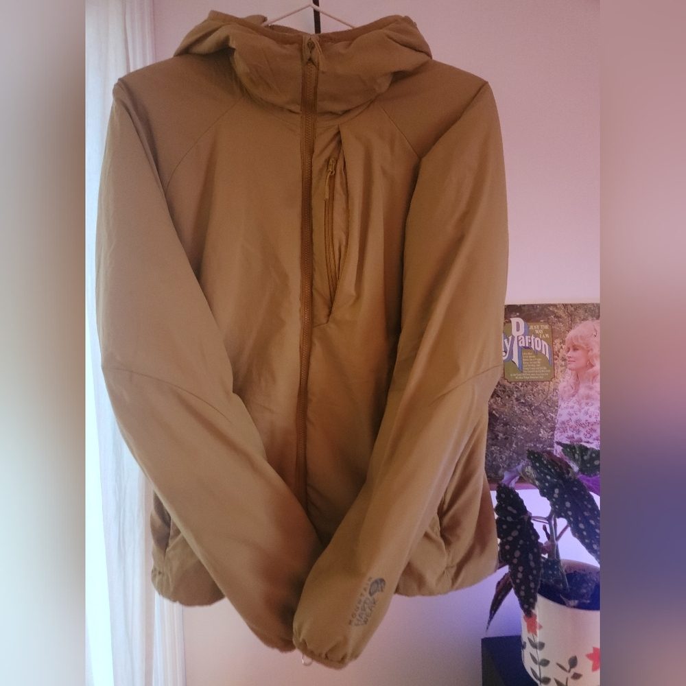Mountain Hardwear Tan Hooded Ski Jacket